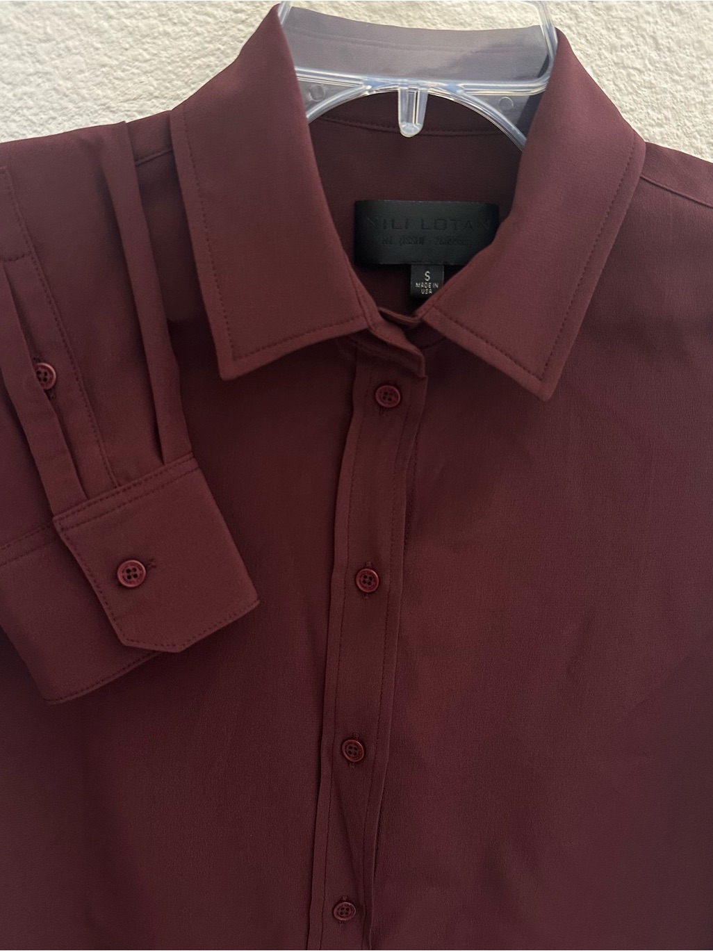 Nili Lotan Women S Gaia Top 100% Silk Crepe De Chine Claret Button Up Minimalist — image 2 of 8